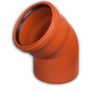 En PP Markböj 110x30 orange plaströrsbåge med gummipackning, för VVS, visas mot en vit bakgrund med en blå Kaczmarek-logotyp i det nedre högra hörnet.