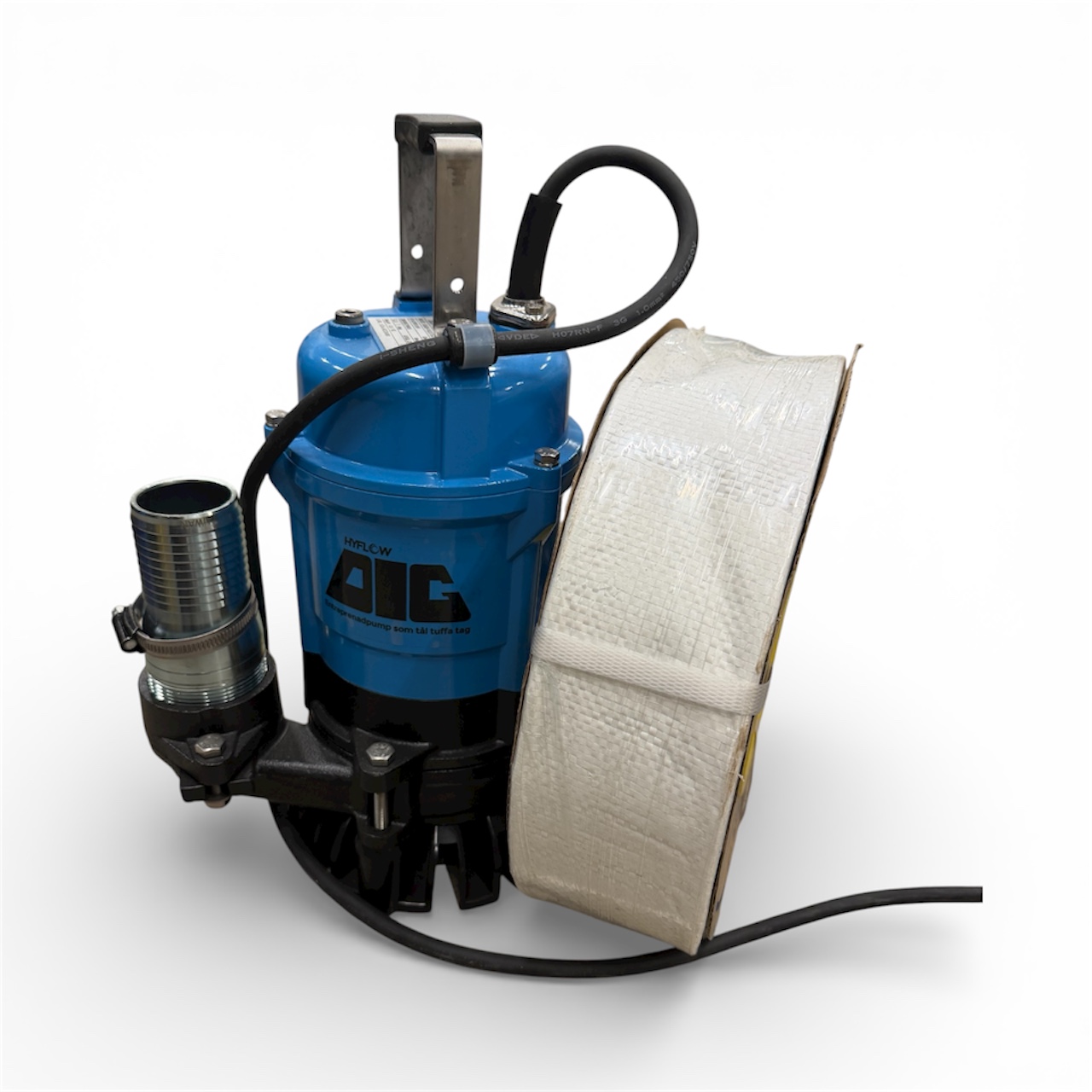 Entreprenadpump DIG05 + 25m slang är en blå vattenpump med en svart strömkabel, metallbeslag och en 25m vit slang som är säkrad med ett band, mot en vit bakgrund.