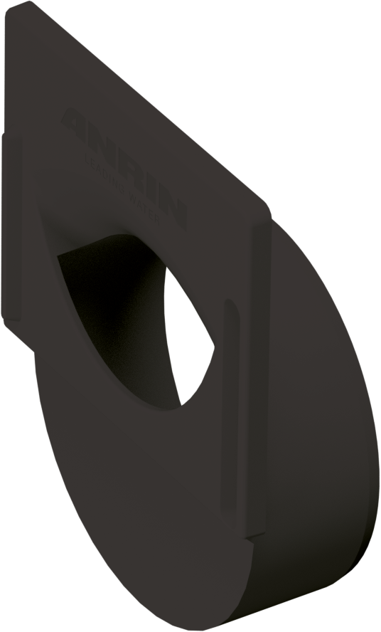 Ett svart plastlock med en cirkulär öppning och platt yta, märkt ANRIN, utformat som SELF-100 SMART gavel med utlopp för användning med SELF-100 SMART sandfång med kompositgaller B125.