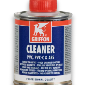 En 250 ml metallburk med Griffon Cleaner - Rengöringsvätska för PVC-U, med rött skruvlock och blå etikett, är idealisk för rengöring och avfettning av PVC-ytor som Unionkoppling PVC d50x11/2" inv.lim. Etiketten har instruktioner på flera språk.