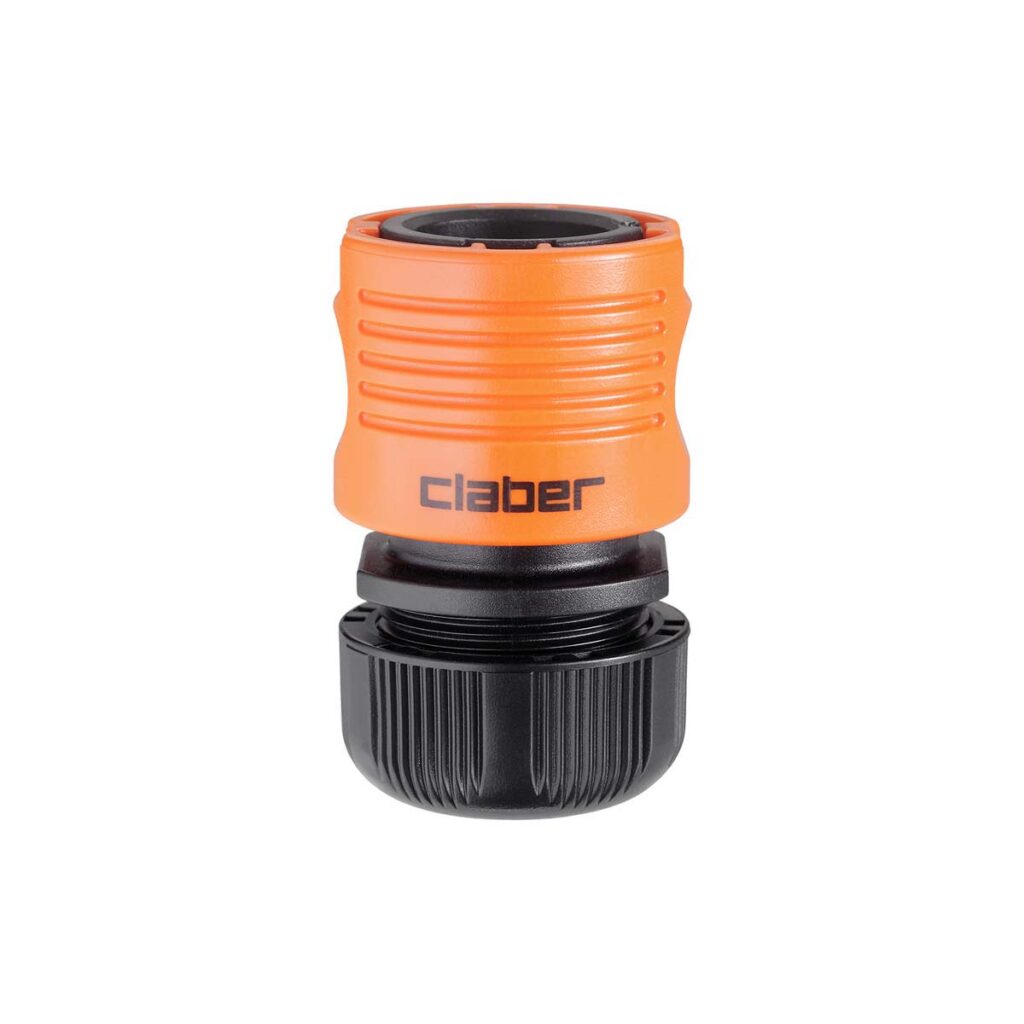 Claber snabbkontakt 1/2" är en trädgårdsslangkoppling i orange och svart plast med "claber" tryckt på den orange delen och ett räfflat grepp för enkel fastsättning.
