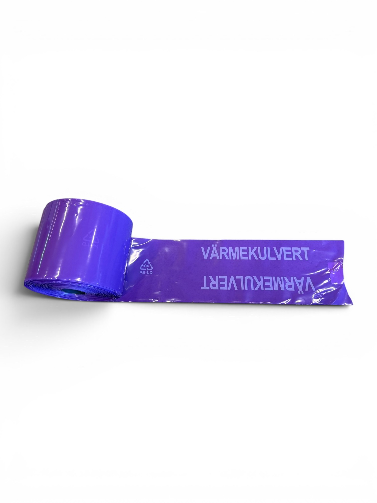En rulle Markband lila Värmekulvert 155 mm × 250 m, med ordet ”VÄRMEKULVERT” tryckt upprepade gånger i vitt – en gång rättvänd och en gång upp och ned – på vit bakgrund, i samma stil som ett grönt märkband optokabel 125 mm.