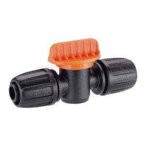 Claber Vattenkran 1/2″ för droppbevattning är en koppling för trädgårdsslang i plast med svarta anslutningar i båda ändarna och ett orange, räfflat vridhandtag i mitten, avsedd för att reglera vattenflödet i bevattningssystem.